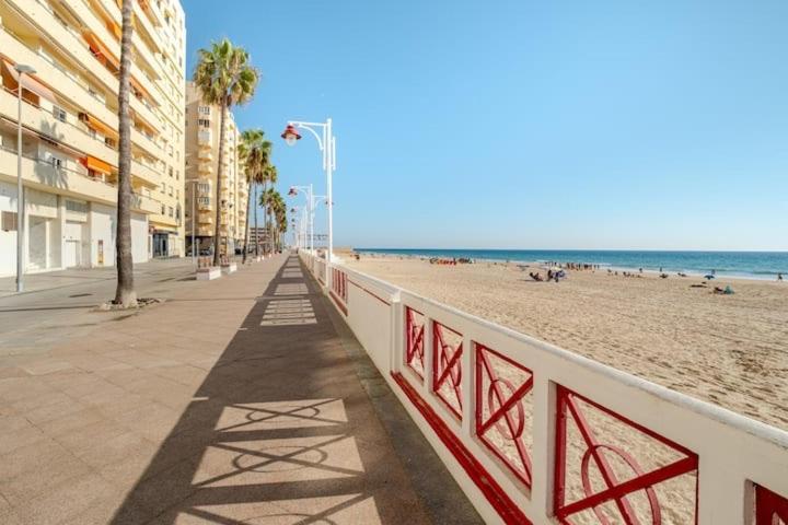 Apartamento Playa Victoria Cádiz Eksteriør billede